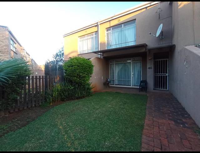 3 BEDROOM PROPERTY TO RENT IN FLORIDA LAKE